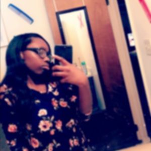 Meet your Posher, Alysia